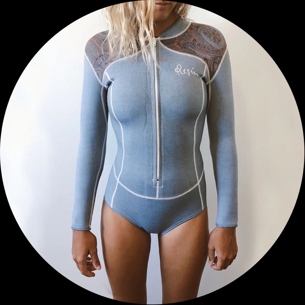 Resin Obsidian Rash Guard